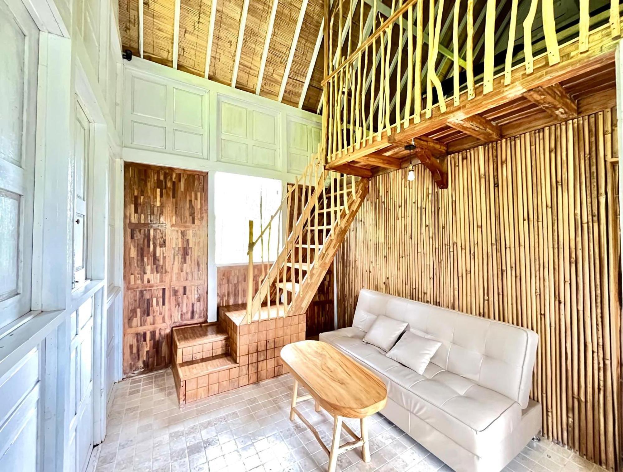 Pondok Is Oke Villa Scenic View Banyuwangi  Exterior foto