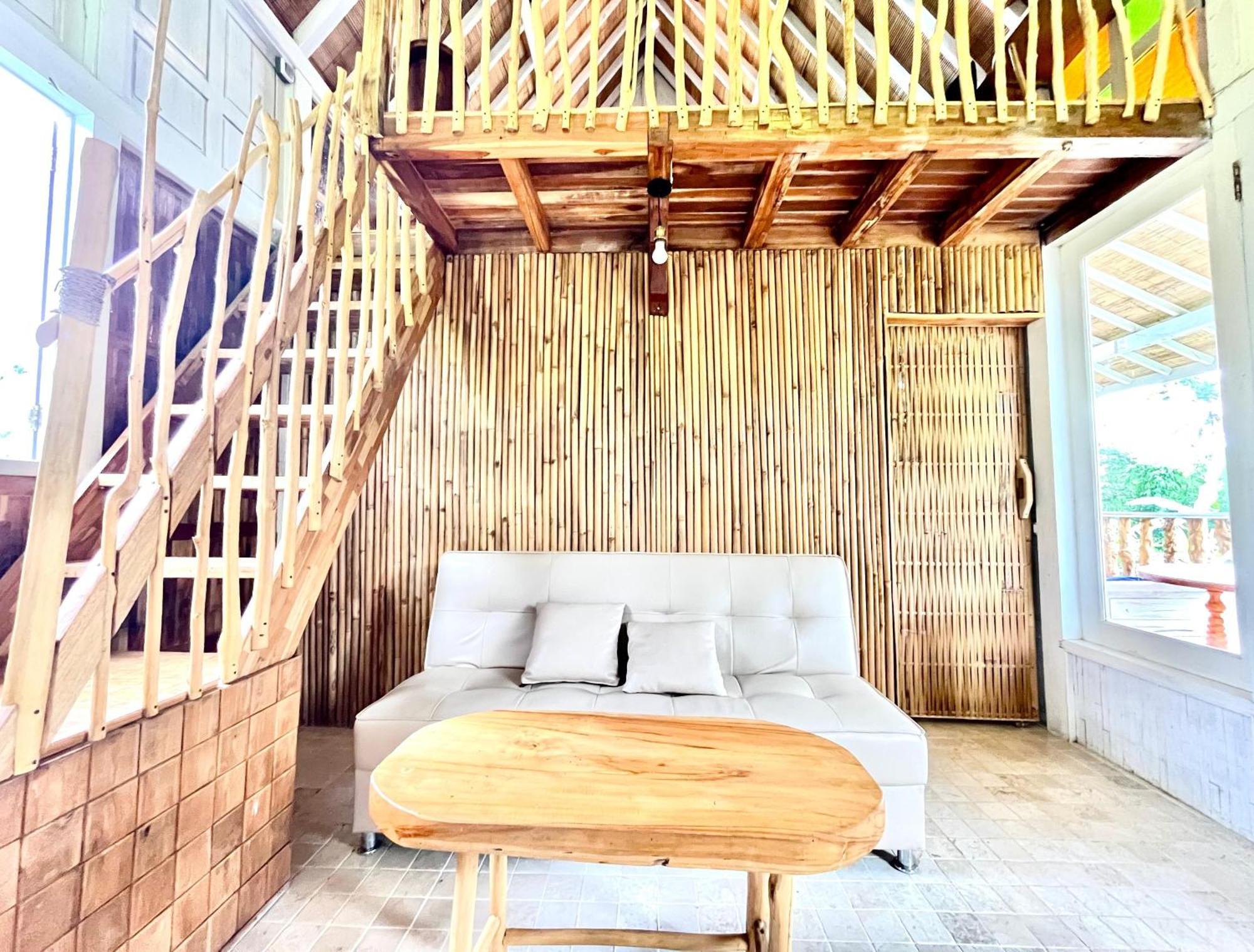 Pondok Is Oke Villa Scenic View Banyuwangi  Exterior foto
